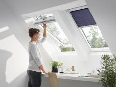 Stoglangiai šlaitiniams stogams VELUX stogo langai STANDART PLUS 