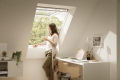 Stoglangiai šlaitiniams stogams VELUX stogo langai PREMIUM 